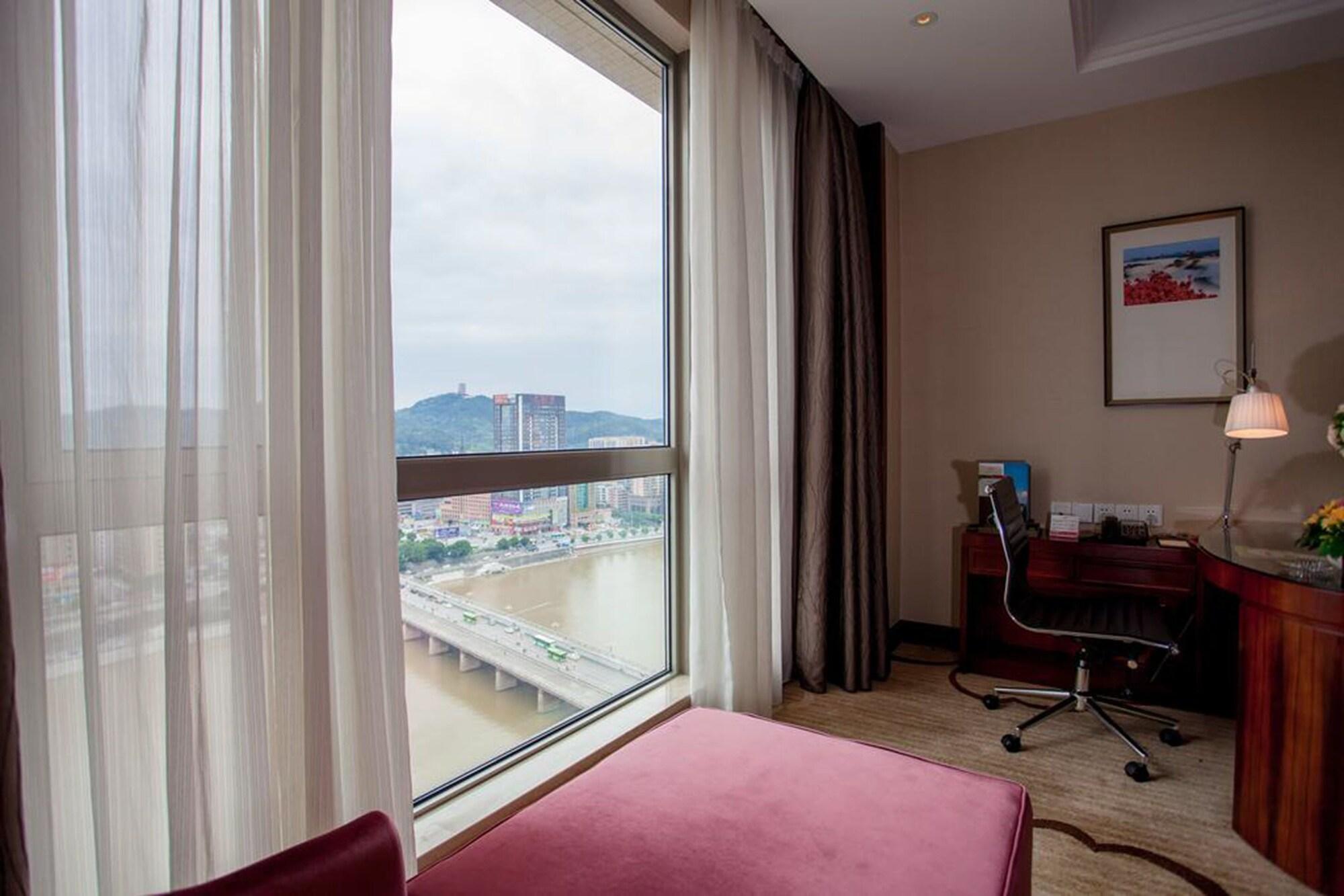 Ramada Plaza Shaoguan City Centre Exterior foto